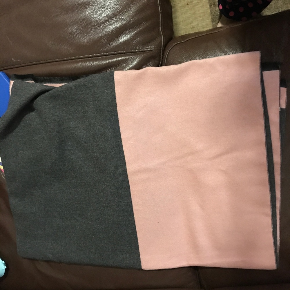 Scarfs